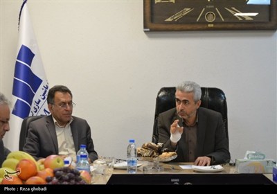 جلسه بررسی مشکلات شرکت ماشین سازی لرستان