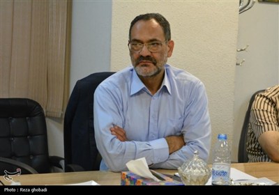 جلسه بررسی مشکلات شرکت ماشین سازی لرستان