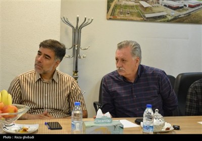 جلسه بررسی مشکلات شرکت ماشین سازی لرستان