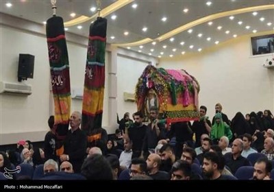 آیین تجلیل از پیرغلامان و خادمان حسینی بوشهری