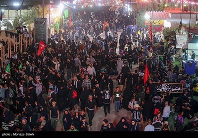 موج بیپایان عاشقان در مسیر کربلا ادامه دارد