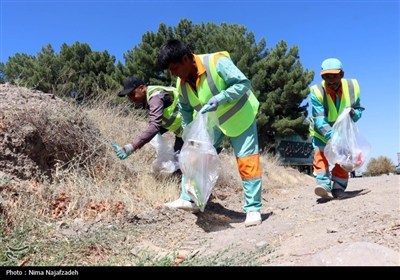 پاکسازی محورهای ورودی مشهد برای استقبال از زائران پیاده