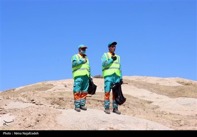 پاکسازی محورهای ورودی مشهد برای استقبال از زائران پیاده