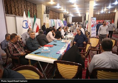 برپایی میز خدمت 42 دستگاه اجرایی استان بوشهر در مصلا جمعه