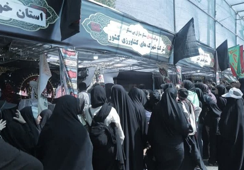 حضور جهادگران و سنگر‌سازان بی‌سنگر در پذیرایی از زائران امام رضا(ع)