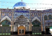 اطعام 700 زائر در بقعه شاهزاده محمد و علی(ع) نهاوند به مناسبت 28 صفر