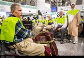 Umrah Pilgrims Leave Iran for Saudi Arabia