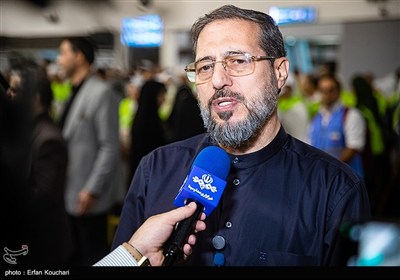 اعزام اولین گروه از زائران حج عمره 1404