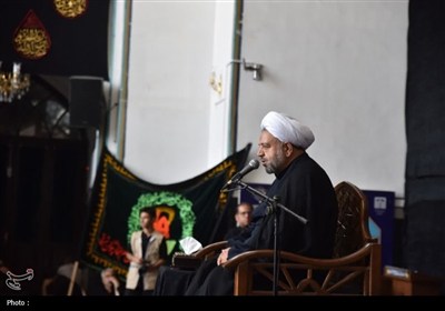 عزاداری گلستانی‌ها در صحن گوهرشاد