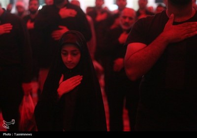 عزاداری زائران حرم خواهر خورشید هشتم در سوگ امام رئوف