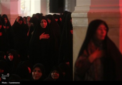 عزاداری زائران حرم خواهر خورشید هشتم در سوگ امام رئوف
