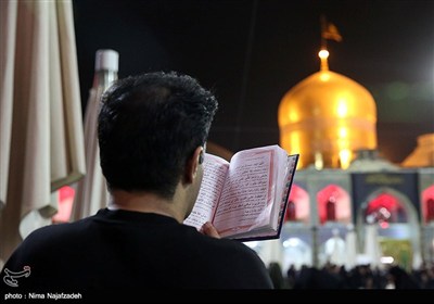 حال و هوای حرم مطهر رضوی در شب شهادت امام رضا(ع)