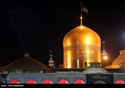 حال و هوای حرم مطهر رضوی در شب شهادت امام رضا(ع)