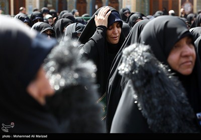 دسته عزاداری خادمان حرم حضرت معصومه (س) به مناسبت شهادت امام رضا(ع)