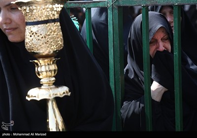 دسته عزاداری خادمان حرم حضرت معصومه (س) به مناسبت شهادت امام رضا(ع)