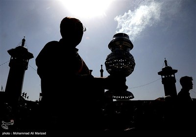 دسته عزاداری خادمان حرم حضرت معصومه (س) به مناسبت شهادت امام رضا(ع)