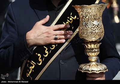 دسته عزاداری خادمان حرم حضرت معصومه (س) به مناسبت شهادت امام رضا(ع)