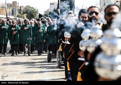 دسته عزاداری خادمان حرم حضرت معصومه (س) به مناسبت شهادت امام رضا(ع)