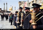 دسته عزاداری خادمان حرم حضرت معصومه (س) به مناسبت شهادت امام رضا(ع)