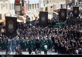 دسته عزای خادمان کریمه اهل بیت(س) در روز شهادت امام رضا(ع)