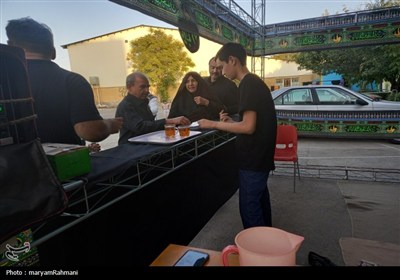 خدمت رسانی در قلب مسیر پیاده روی به مشهد الرضا(ع)