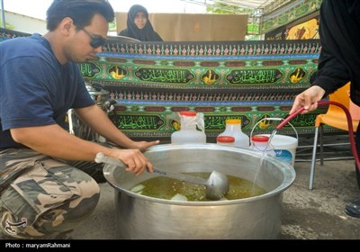 خدمت رسانی در قلب مسیر پیاده روی به مشهد الرضا(ع)