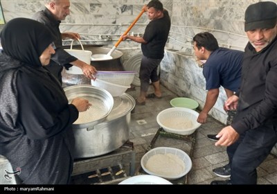 خدمت رسانی در قلب مسیر پیاده روی به مشهد الرضا(ع)