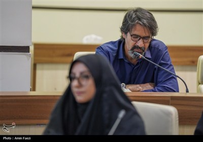 هفتمین همایش ملی شعر &#171;سرو و گل و لاله&#187;، در حرم شاهچراغ (ع)