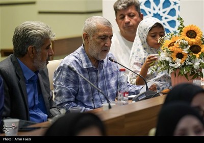 هفتمین همایش ملی شعر &#171;سرو و گل و لاله&#187;، در حرم شاهچراغ (ع)