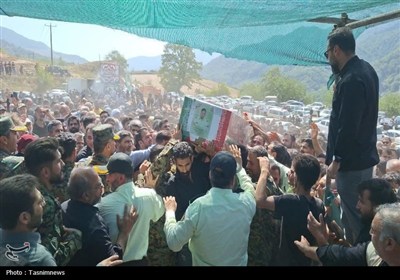 بدرقه باشکوه شهید قهرمان وطن