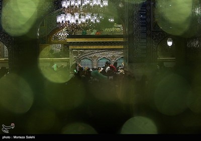 شام غریبان شهادت امام رضا (ع) در حرم رضوی