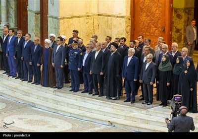 تجدید میثاق رئیس جمهور و اعضای هیئت دولت چهاردهم با آرمان‌های امام راحل