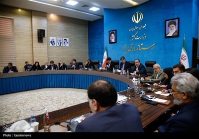 سفر وزیر ارتباطات به یزد