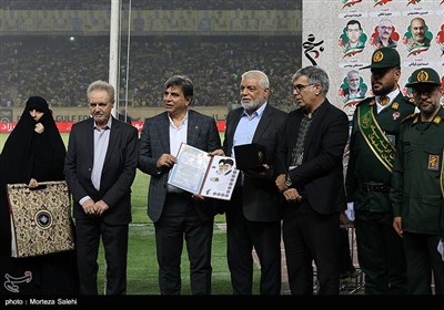 دیدار تیم‌های فوتبال سپاهان اصفهان و پرسپولیس