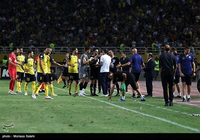 دیدار تیم‌های فوتبال سپاهان اصفهان و پرسپولیس