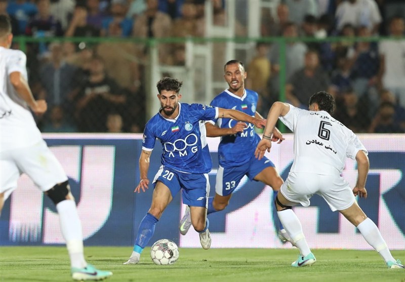 Esteghlal Escapes Late against Zob Ahan: IPL