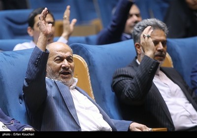 آئین رونمایی کتاب پنج حق