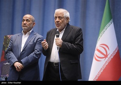 آئین رونمایی کتاب حق پنج