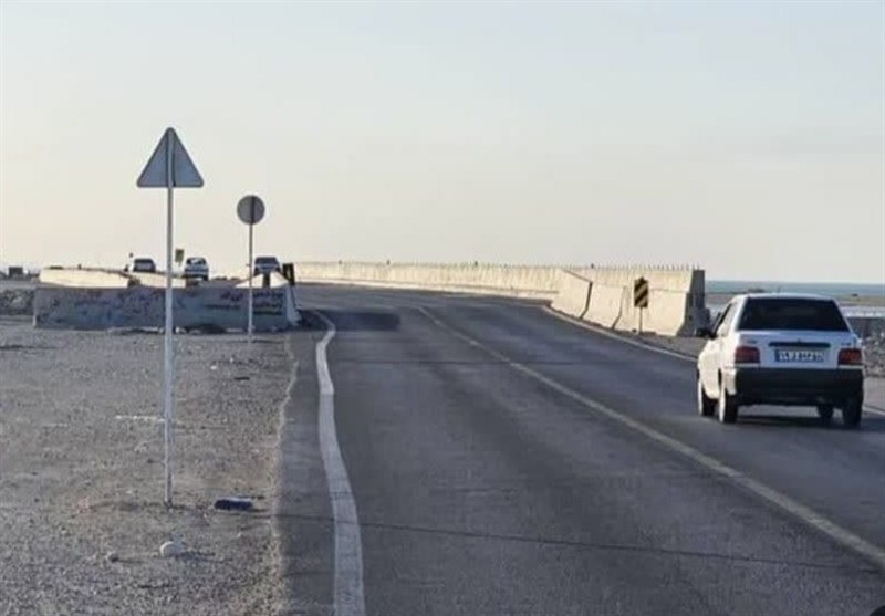 مطالبه شهروندان دیر برای جلوگیری از تردد ماشین‌های سنگین در جاده وفاق
