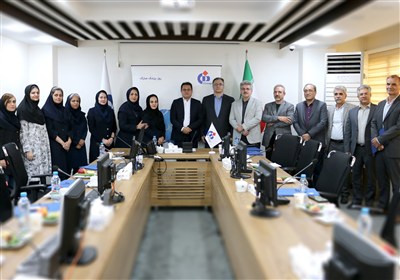 پزشكان،شركت،دانا،بيمه،معتمد،مديرعامل،جامعه،ارتقاي،نقش