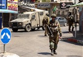Israeli Forces Loot $447,000 in Armed Raid on Ramallah Exchange Shop