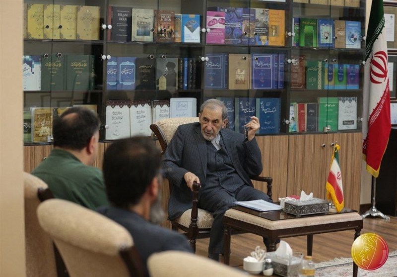 دبیر و مدیران جشنواره «لوتوس» با علیاکبر ولایتی دیدار کردند