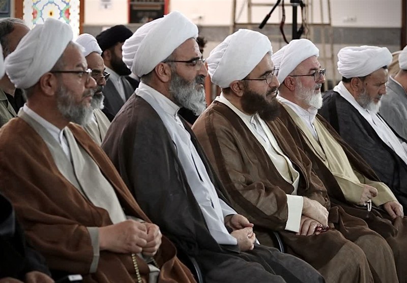 حوزه‌های علمیه برای تربیت امامان جماعت تراز انقلاب گام‌های جدی بردارند