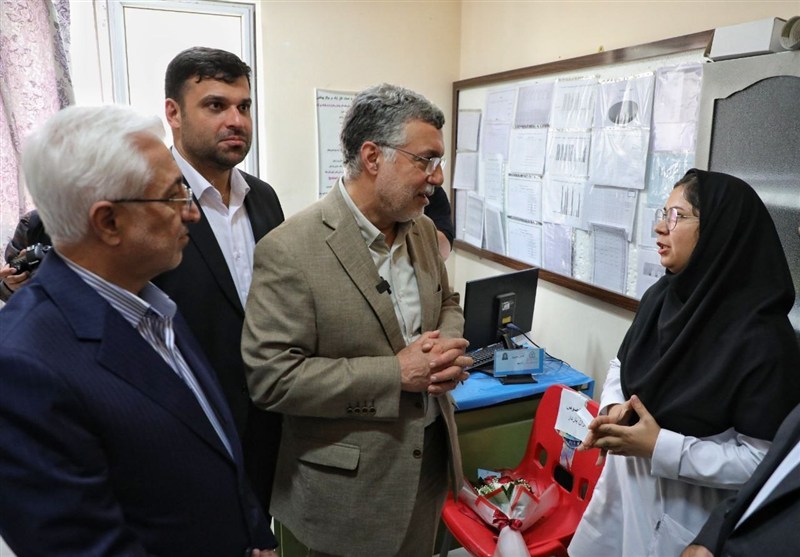 وزیر بهداشت: برخی همکارانم در جنگ 12 روزه سه شبانه‌روز بی‌وقفه خدمت کردند‌