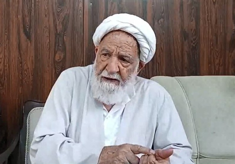 دفاع آیت الله مسعودی خمینی از رهبر انقلاب/ فردی به جامعیت آیت الله خامنه‌ای نداریم