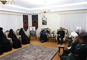دیدار حجتالاسلام محمدیگلپایگانی و سرلشکر موسوی با خانواده شهدای اقتدار