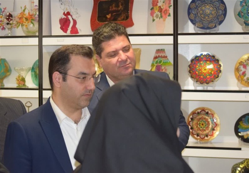 افتتاح نمایشگاه دائمی مهارت‌آموختگان در سنندج/ حمایت از توسعه آموزش‌های مهارتی