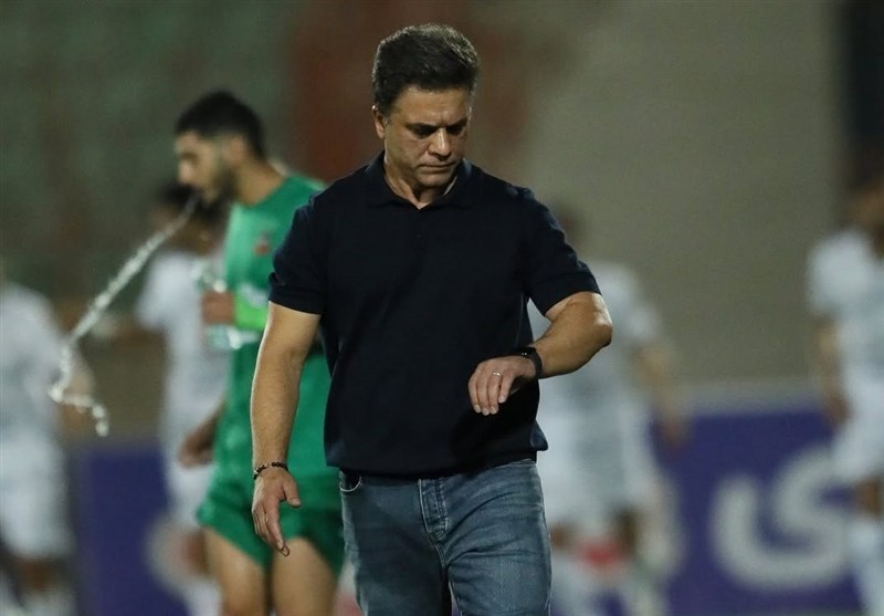 رضایی: استقلال و پرسپولیس ورزشگاه ندارند؛ چرا از آنها امتیاز کسر نمیشود؟