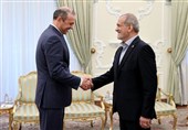 دیدار دبیر شورای امنیت ملی ارمنستان با پزشکیان