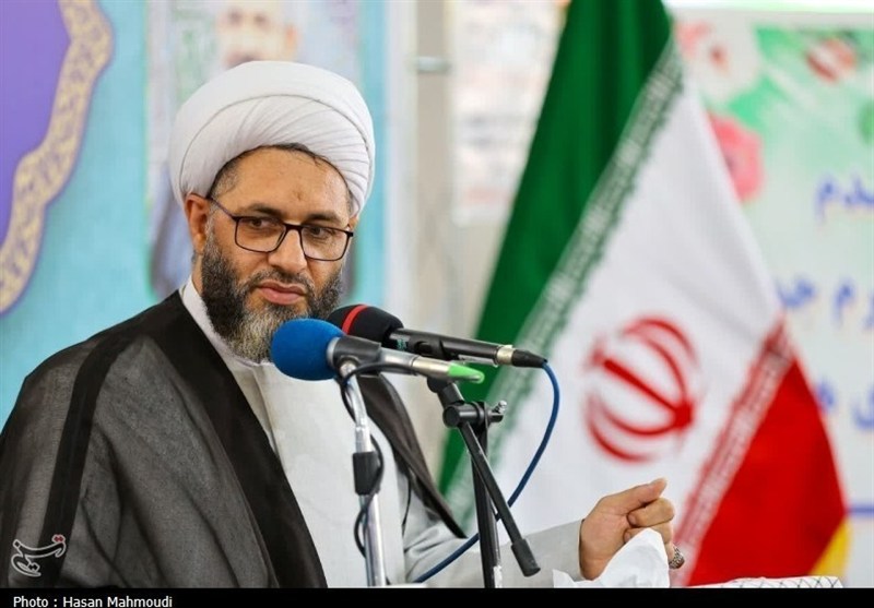 واکنش امام جمعه اهر به اظهارات فرماندار؛ هدف باید معنویت باشد